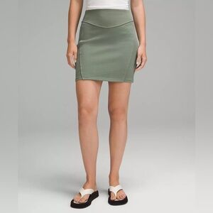 Lululemon Scuba High-Rise Mini Skirt- Size XL
